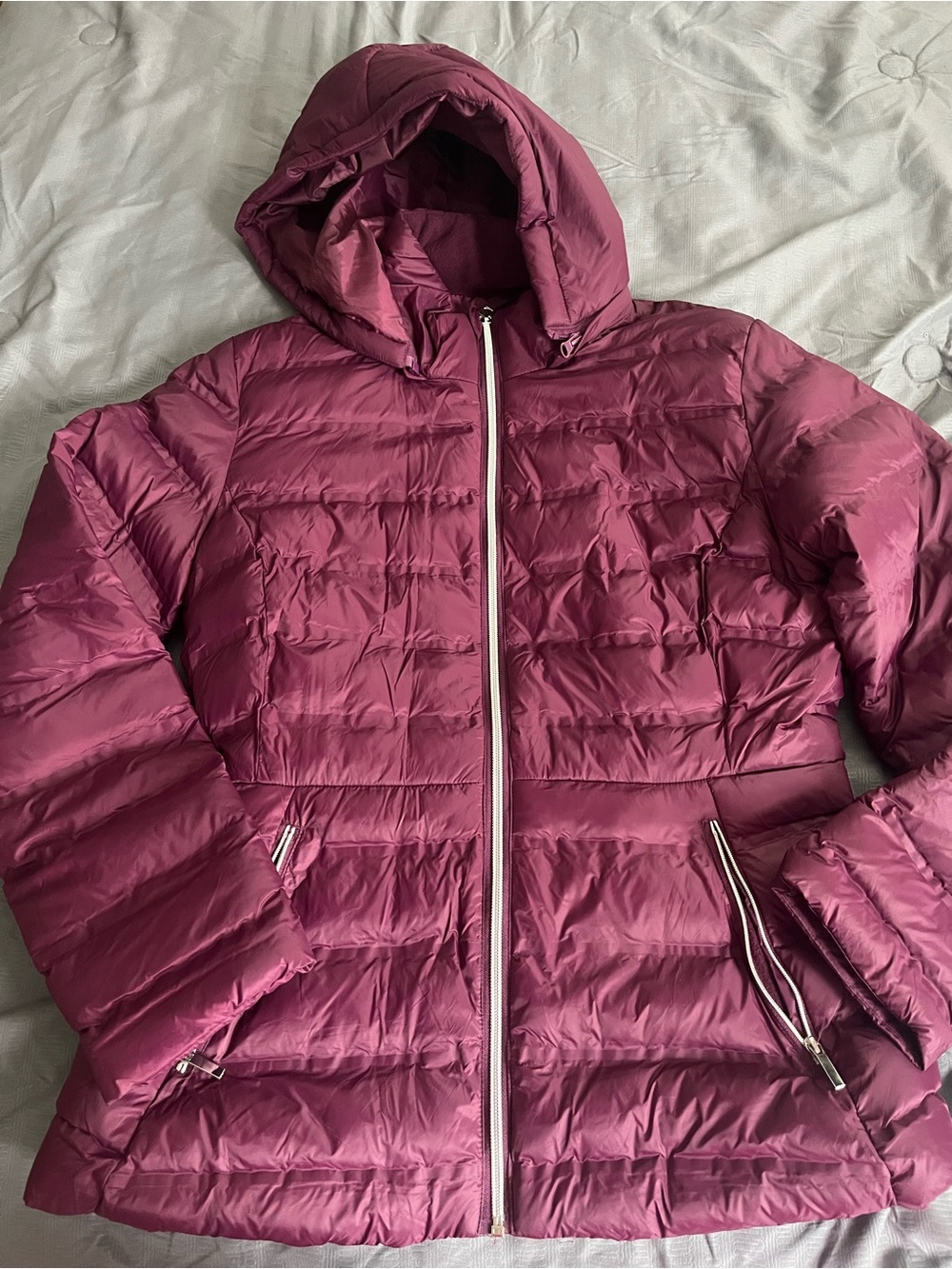 Time and Tru Women's Quilted Hooded Puffer Jacket - Berry Plum
